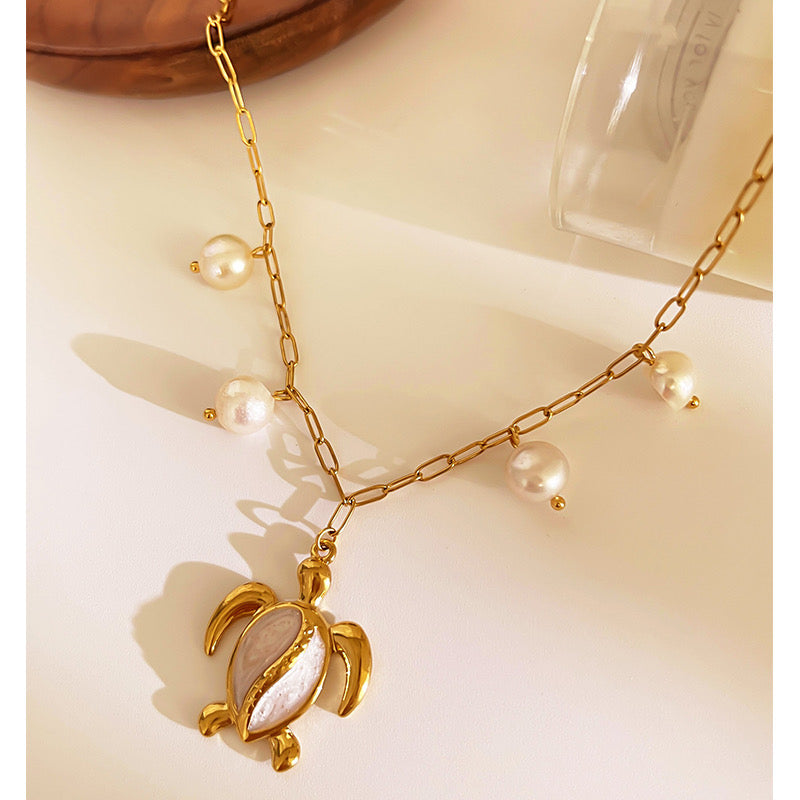 Collier Sea