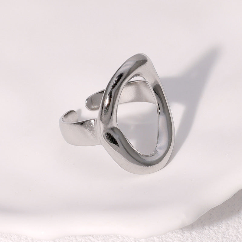 Bague Ovale Creuse (Argentée)
