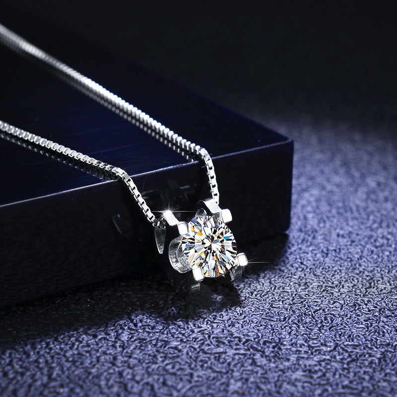 Collier moissanite
