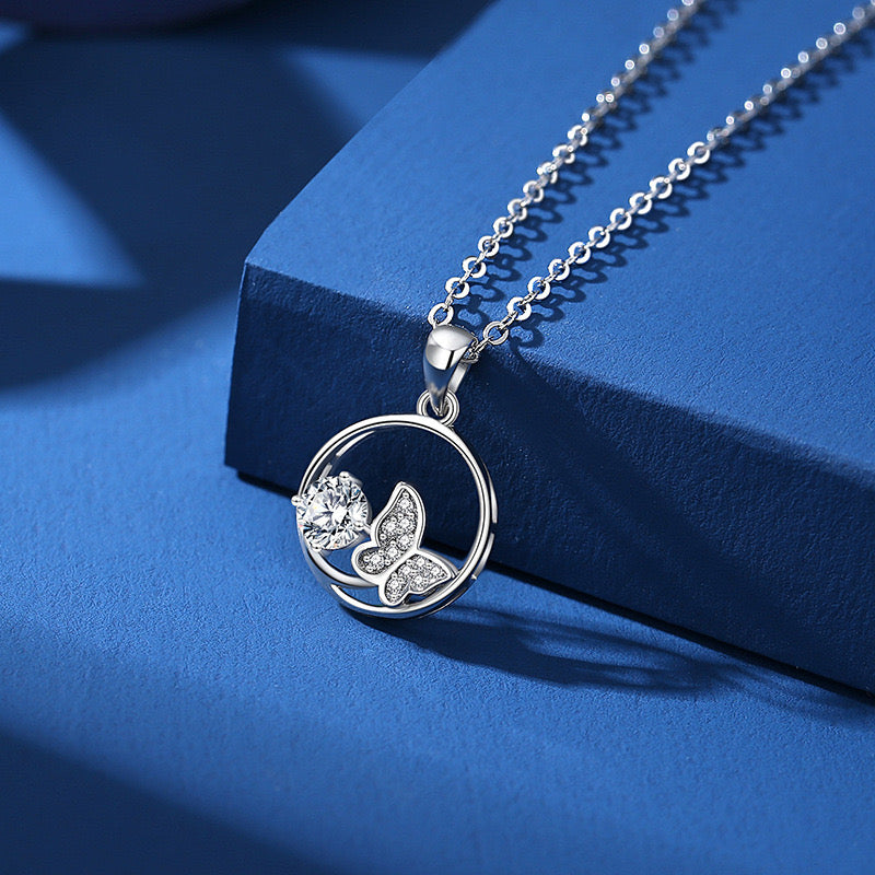 Collier Papillon de neige
