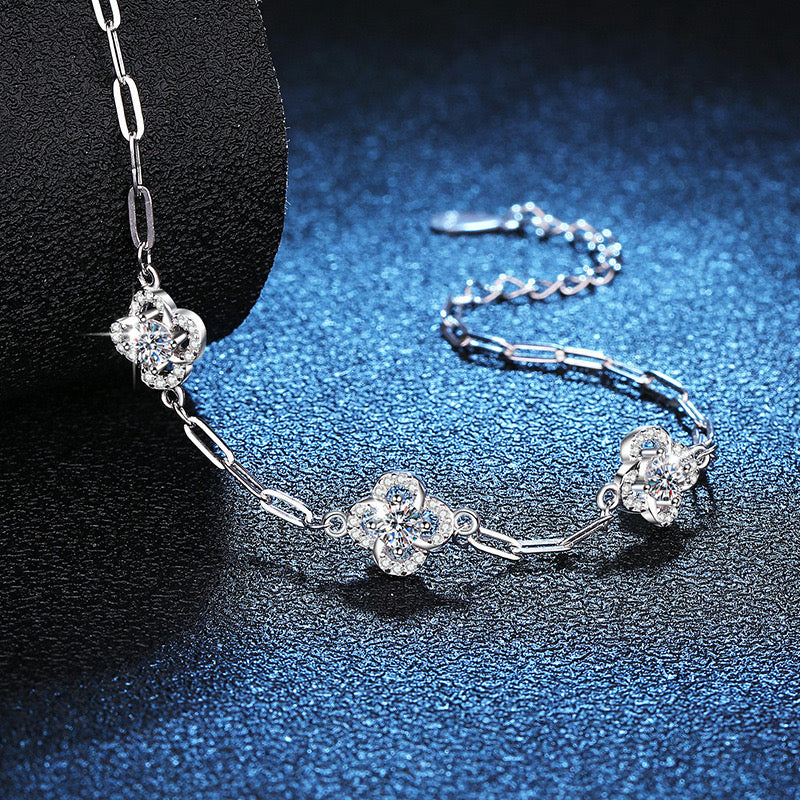 Bracelet trèfle de glace