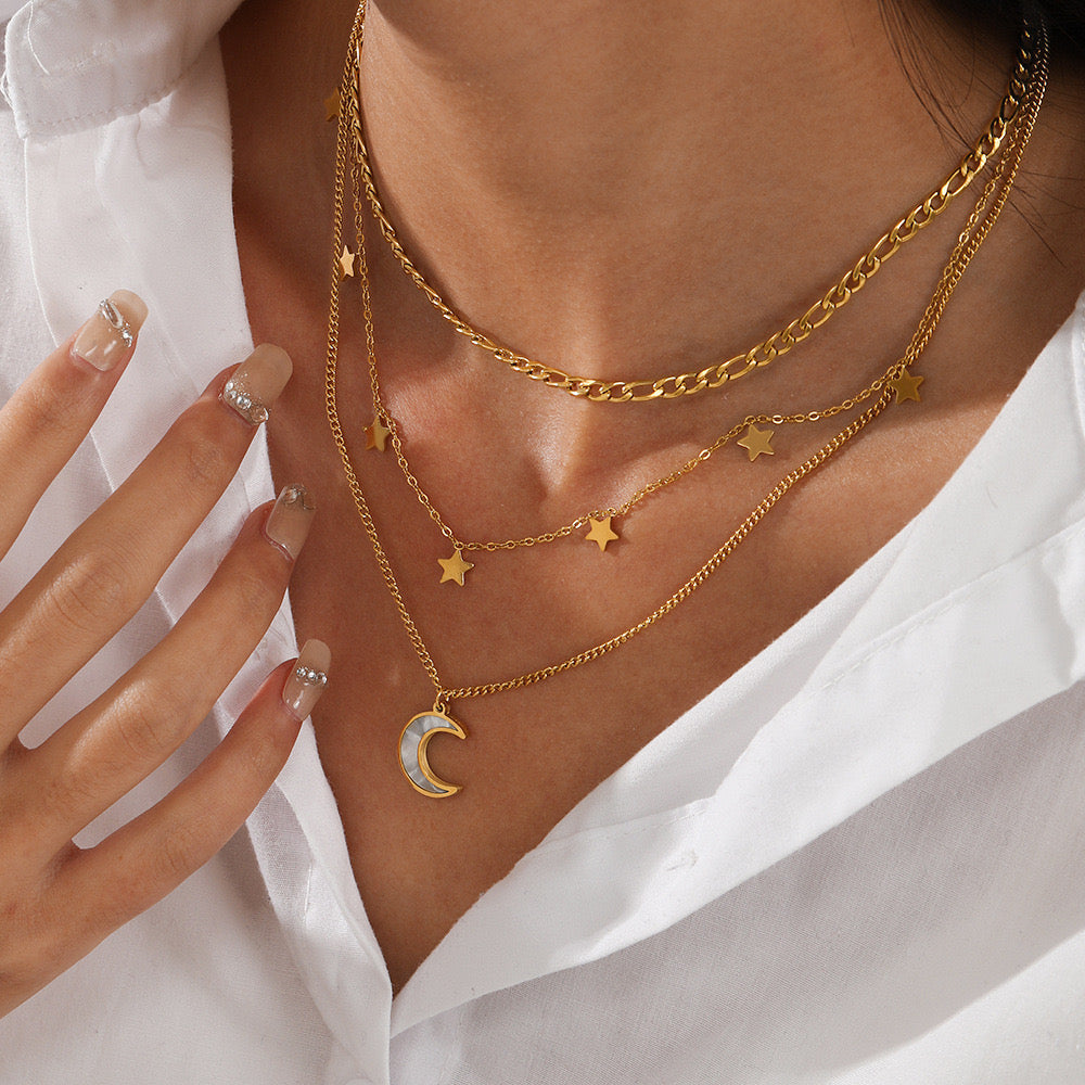 Collier Moon
