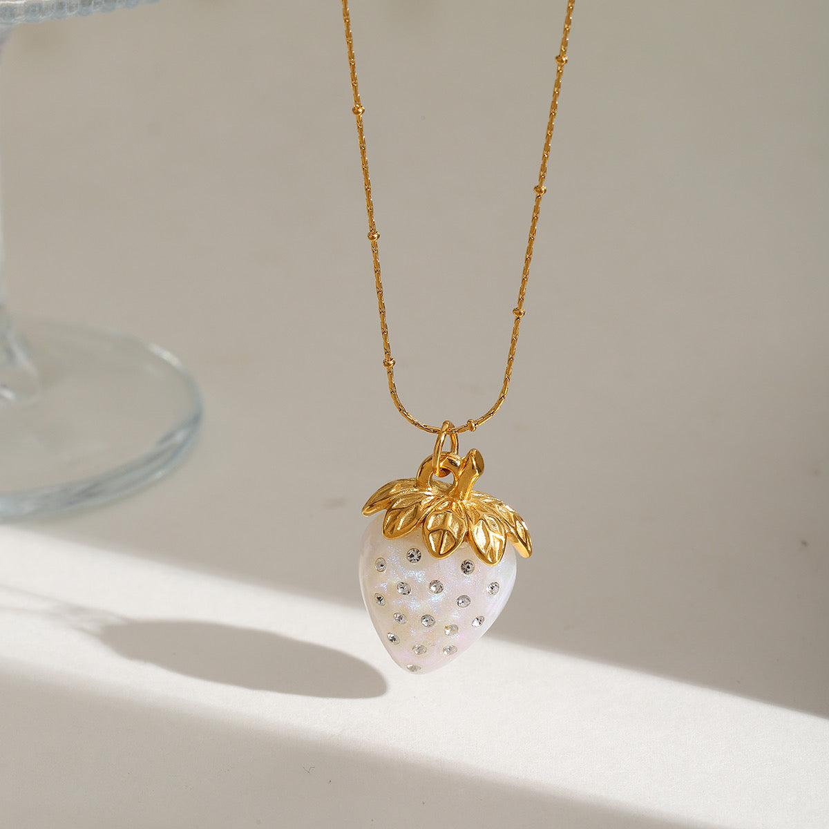 Collier Strawberry ll