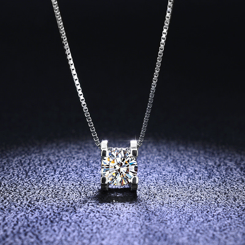 Collier moissanite